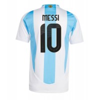 Camisa de Futebol Argentina Lionel Messi #10 Equipamento Principal Copa America 2024 Manga Curta
